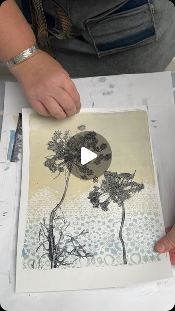 Clare Cosens Designs on Instagram: "During this week’s YouTube video, I will be sharing 3 techniques on how to create frame worthy botanical prints using the Gelli plate. 
Comment ‘BOTANICAL’ and I will send you a link to my video. I will also pop a link in my stories. 

#botanical #gelliprints #botanicalprint #printingwithplants #gelpress #gelprinting #tutorial #inspiredbynature #youtube #clarecosensdesigns" Gelli Painting, Gelli Printing Tutorials, Gelli Printing Techniques, Gelli Plate Techniques, Gel Plate Printing, Gel Plate, Gelli Plate Printing, Gelli Printing, Gelli Plate