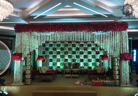 Telugu Wedding Stage Decoration, Coconut For Wedding, Mantap Decor, Milan Wedding, Hall Decorations, Cradle Ceremony, Dream Wedding Reception, Wedding Hall Decorations, Wedding Stage Decor