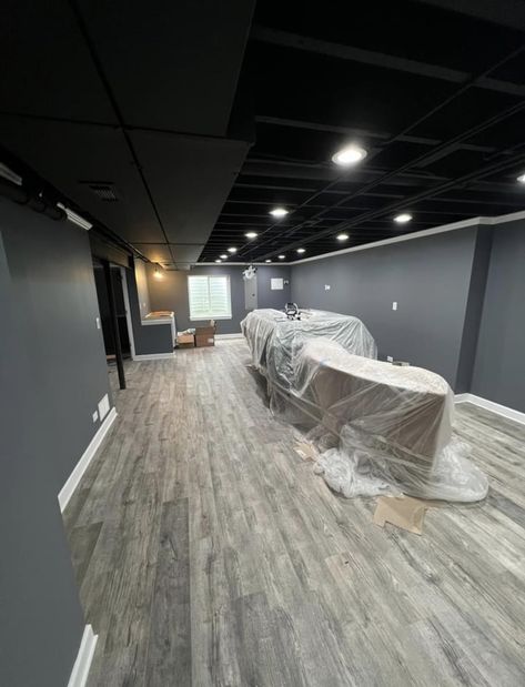 Basement Wall Color Ideas With Black Ceiling, Basement Paint Ideas, Grey Basement, Basement Vibes, Basement Wall Colors, Exposed Basement Ceiling, Small Basement Design, Gym Basement, Gray Basement