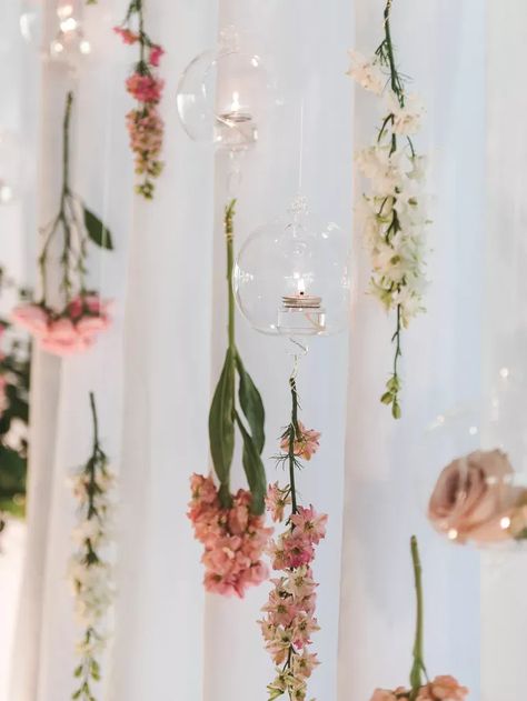 Hanging Faux Flowers From Ceiling, Flower Decor For Birthday, Flowers Falling From Ceiling, Hanging Floral Wedding Backdrop, Strung Flowers Backdrop, Flowers Hanging Upside Down, Hanging Roses Decor, Flowers Hanging Over Table, Diy Floral Ceiling Hanging Flowers