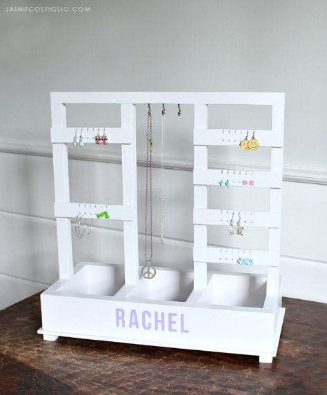 Diy Necklace Holder Stand, Diy Jewelry Holder Stand, Necklace Organizer Diy, Diy Necklace Holder, Jewelry Cleaner Diy, Jewelry Holder Stand, Diy Necklace Display, Diy Jewelry Display, Diy Jewelry Holder