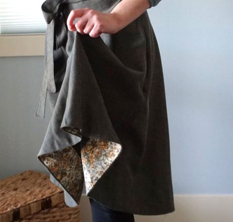 Skirt Pattern Free, Wildflower Design, Circle Skirts, Clothes Making, Make Do And Mend, Full Circle Skirt, Handmade Wardrobe, Full Circle Skirts, Sewing Skirts