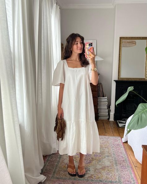 Lds Clothes Outfits, Dresses Trendy Casual Winter, X Line Silhouette Dress, Linen Button Down Dress Outfit, Square Neck Sundress, Long Dress Inspo Casual, Easy Modest Outfits, Flowy Fashion Aesthetic, Wide Dress Outfit