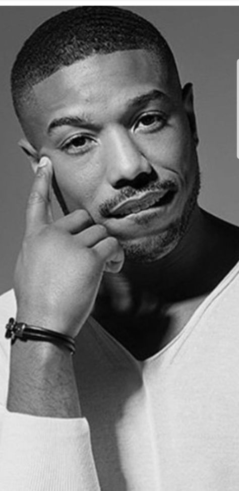 Jordan Black And White, Black And White Portrait, Michael B Jordan, White Portrait, Jordan Black, Black And White Portraits, Magazine Cover, Portrait Tattoo, Jordan