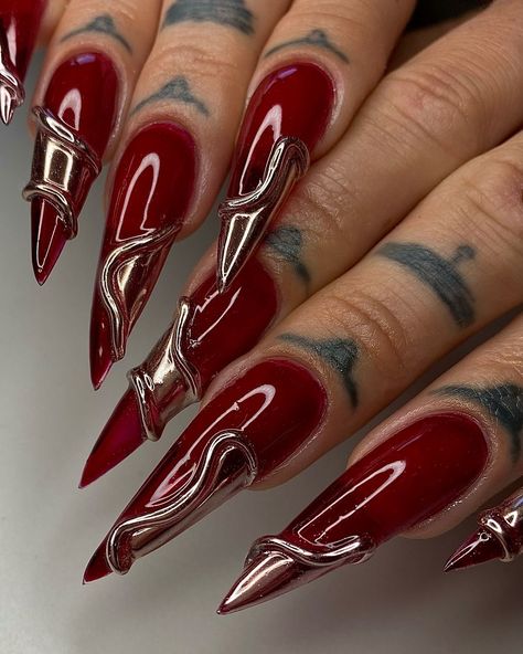 💮NAILART // TOULOUSE🇫🇷 | 🩸Bloody glass pour Milus / Using @thegelbottlefrance G0007 & @apresnailofficial XXL Stiletto GelX #glassnails #jellynails… | Instagram Red Ruby Nails, Red Jelly Nails Design, Jelly Stiletto Nails, Red And Chrome Nails, Jelly Red Nails, Xxl Stiletto Nails, Red Glass Nails, Red Silver Nails, Stiletto Nails Red