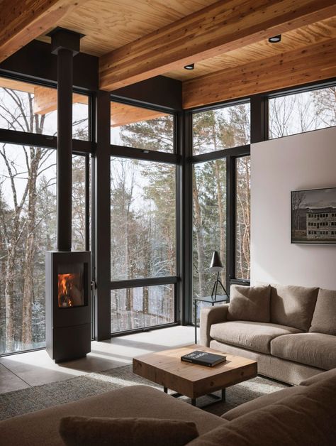 Olson Kundig Interior, Olson Kundig Cabin, Modern Ski House Living Room, Olson Kundig Architecture, Cabin Interiors Modern, Corner Window Ideas, Modern Wood Cabin, Wood Cabin Interior, Modern Cabin Home