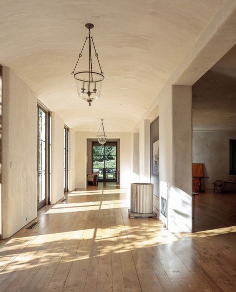 Earthy House, Dream Family Home, Stucco Ceiling, Plaster Coving, Cove Ceiling, Plaster Ceiling, Stucco Walls, Dream Family, Architecture Home