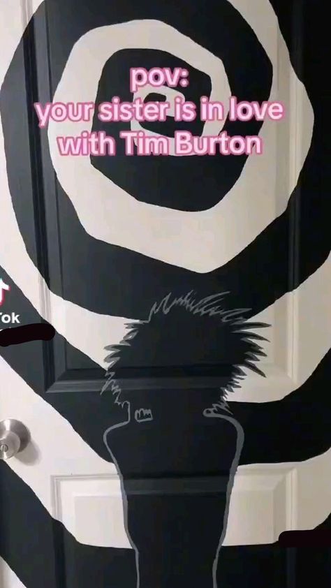 Horror Geek Aesthetic, Tim Burton Themed Bedroom, Tim Burton Aesthetic Room, Tim Burton Living Room, Tim Burton Bathroom, Tim Burton Room Ideas Bedrooms, Tim Burton Quinceanera Theme, Tom Burton Aesthetic, Tim Burton Room Decor