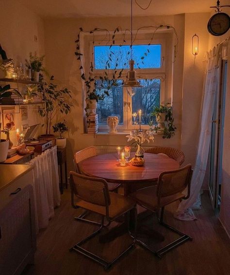 Uk Small Houses Interior, Rustic Apartment Ideas, Creative Lighting Ideas Living Room, Solar Lights Indoor Ideas, Eclectic Studio Apartment Small Spaces, Romantic Apartment Decor, Cool Items For Home, Romantic Country Decor, Cozy Kitchen Aesthetic Apartment