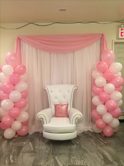 Pink And White Balloon Decorations, Birthday Balloon Decorations At Home, Balloon Decorations At Home, Pink And White Birthday Decor, Ballon Column, Pig Baby Shower, Birthday Decorations At Home, Happy Birthday Decor, Simple Birthday Decorations