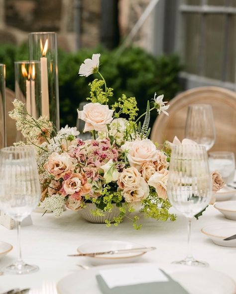 For the incredible Kristen and Christian, what a day Photos @515photoco Planning and design @blushandbowties Florist @kenilworthfloral Venue @graydonhallmanor Rentals @simplybeautifuldecor Stationery @pinkpeonypress Seating chart @decorandfiesta #torontowedding #tablescape #weddingcentrepiece #modernwedding #antibride #stylishwedding #wedding #weddingday #weddingphotography #topweddingphotography #bridal #weddings #weddinginspiration #weddingideas #weddingphoto #weddingstyle #dreamw... Sweetheart Table Flowers, Sweet Heart Table, Aesthetic Shots, Sweetheart Table Wedding, What A Day, Toronto Wedding, Sweetheart Table, Table Flowers, Seating Chart