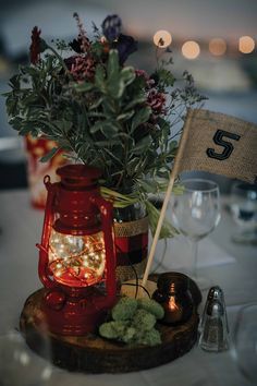 Camping Themed Wedding Centerpieces, Vintage Camp Wedding, Camping Theme Wedding Receptions, Camp Centerpieces, Camp Wedding Theme, Hiking Theme Wedding, Scout Wedding, Camping Wedding Theme, Campfire Wedding