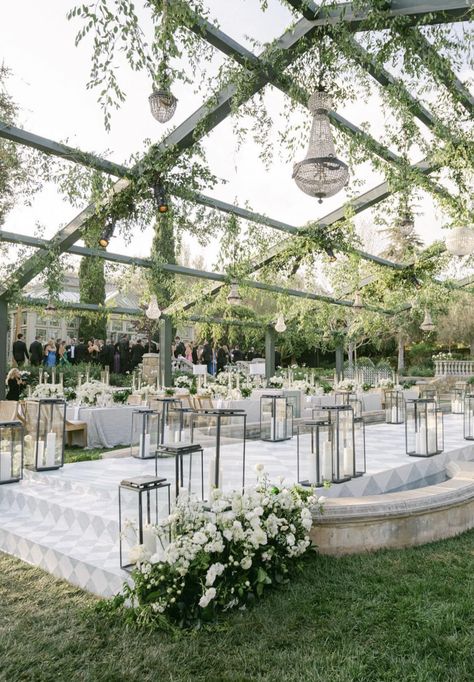 Preston Bailey Wedding, Peru Wedding, Open Air Wedding, Backyard Wedding Reception, Nature Themed Wedding, Colin Cowie Wedding, Elegant Wedding Themes, Wedding Backyard Reception, Special Events Decor