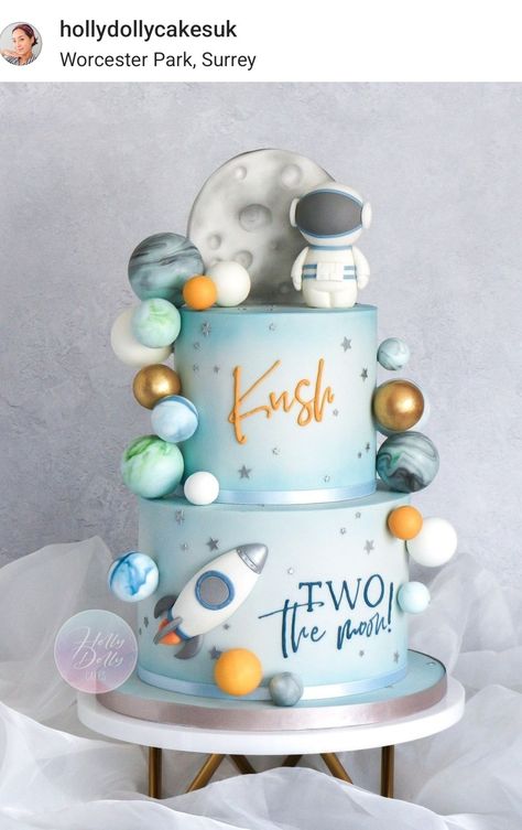 Astronaut Smash Cake, Houston We Have A One Year Old Cake, Space Theme Birthday Cake, Astronaut Birthday Cake, Space Theme Cake, Rocket Cake, Modern Birthday Cakes, Boys First Birthday Cake, Astronaut Birthday