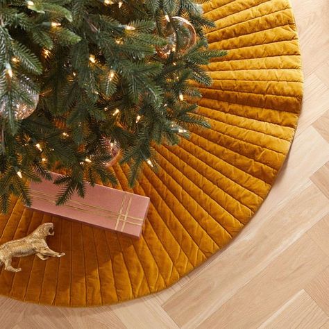 Gold Tree Skirt, Tree Collar Christmas, Personalized Tree Skirt, Quilted Tree Skirt, Modern Christmas Stocking, Tree Skirt Christmas, Holiday Tree Skirts, Xmas Tree Decor, Tree Collar