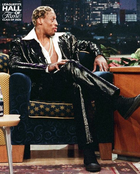 LeagueFits | LEAGUEFITS HOF: the jay leno show was the tunnel of the 90's, and nobody made more of that stage than dennis rodman. | Instagram Dennis Rodman Outfits 90s, 90's Hollywood Aesthetic, Dennis Rodman Style, Dennis Rodman Fashion, Dennis Rodman Outfit, Dennis Rodman 90s, 90s Brooklyn, 2000s Ads, Denis Rodman