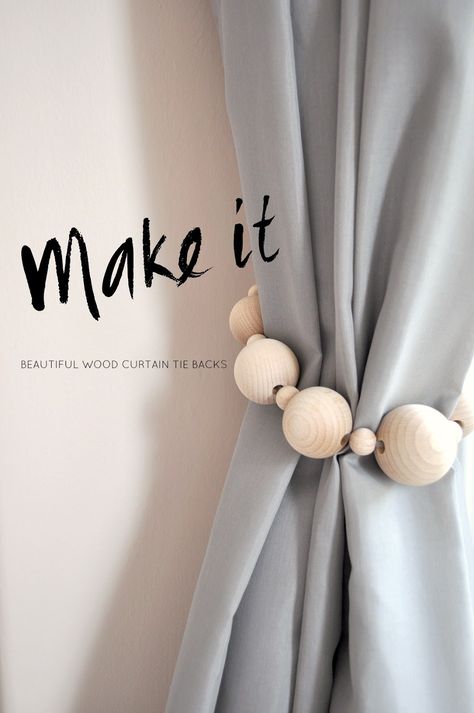 Make it - Beautiful wooden curtain tie backs Diy Curtain Tie Backs, Curtain Tie Backs Diy, Diy Curtain, Wood Curtain, Curtain Holder, Décor Boho, Curtain Ties, Beaded Curtains, Diy Curtains