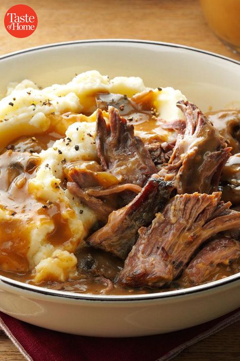 Meat And Potatoes Recipes, Meat And Potatoes, Healthy Meat Recipes, Meat Recipes For Dinner, Healthy Meats, Easy Meat Recipes, Pot Roast Slow Cooker, Meat Dinners, Fall Cooking