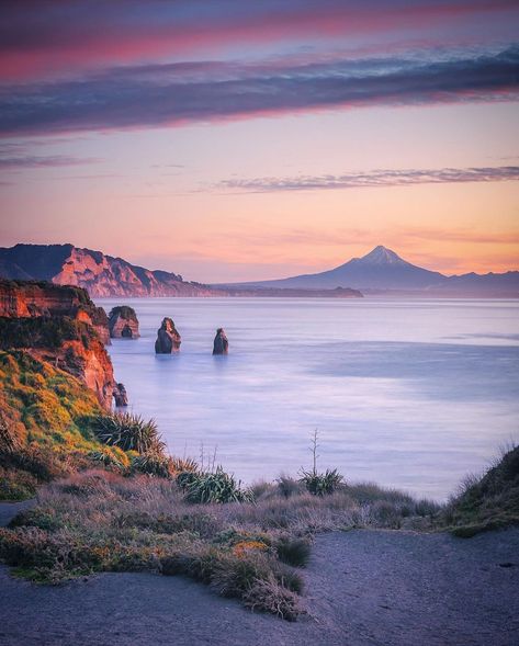 Taranaki New Zealand, Elephant Rock, 3 Sisters, Thanks Everyone, New Zealand, Elephant, Natural Landmarks, Travel, Beauty