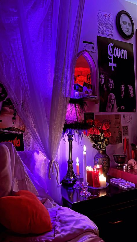 Whimsigoth Room, Uni Bedroom, Gothic Room, Dark Home Decor, Cosy Room, Goth Home Decor, Pretty Room, Dreamy Room, Apartment Decor Inspiration