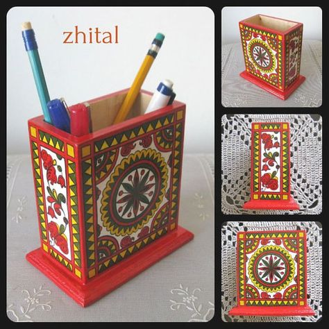 Diy Diyas, Terracotta Diy, Unique Desk Organizer, Jaipur Art, Old Cd Crafts, Pencil Stand, Bed Sheet Painting Design, Driftwood Macrame, Unique Desk