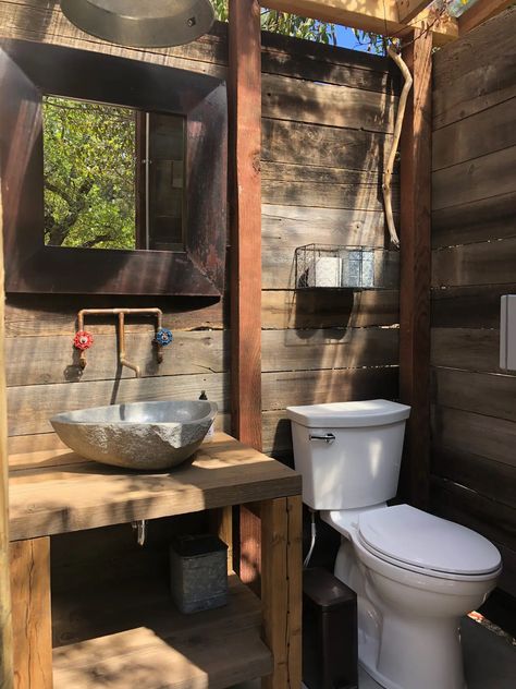 The Cabin under the Peppertree Retreat - Tiny houses for Rent in Topanga, California, United States - Airbnb Outdoor Toilet And Shower, Shed Bathroom, Outside Showers, Glamping Cabin, Pool Bathroom, Outdoor Toilet, Tiny Houses For Rent, Bathroom Farmhouse Style, Outdoor Bath