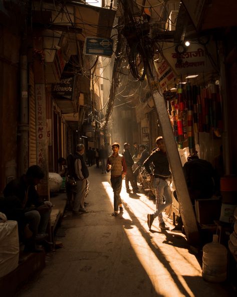 Street photography is one most exciting and challenging photography genre. Delhi has lot of place to offer you this feeling of excitment. This photo is from street of chandni chowk. It looks like an early morning photo but I took this around noon. The colors and mood are all done in post processing. I have lot to share about photography if you guys are interested in it. You can check my work on instagram - thepixardor. Travel Street Photography, Random Street Photography, Dreamy Street Photography, Interesting Environments Photography, Street Photography Color, Urban Nature Photography, Chandni Chowk Photography, Ambient Lighting Photography, Old Street Photography