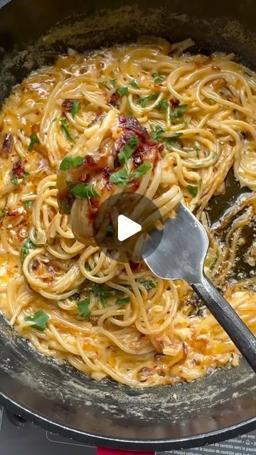 Foodsteer on Instagram: "Caramelized Onion & Chili Oil Pasta 
by @cookwithchay 

1. 10 oz pasta - I used spaghetti 
2. 2 large onions sliced 
3. 2 tablespoons + 2 tablespoons chili oil 
4. 2 tablespoons butter 
5. 2 tablespoons olive oil 
6. 4 cloves garlic minced 
7. 1/2 teaspoon salt 
8. 1.5 cups heavy whipping cream 
9. 1/4 cup shredded Parmesan cheese 
10. Chopped parsley for garnish 

1. Mince garlic 
2. Slice onions thinly 
3. Add olive oil and butter to a pan . Add onions and caramelize . Cooking on low heat while stirring for about 30 minutes. Do not rush the process. Low heat. If they are burning at a bit of water and continue to stir. They are caramelized when soft and brown and jammy. 
4. Remove the onions to a bowl. 
5. Add 2 tablespoons chili oil to the pan. Add the garlic. Wh Chili Crisp Garlic Butter Spaghetti, Garlic Butter Spaghetti Bowls, Chili Oil Garlic Butter Pasta, Chili Oil Pasta, Caramelized Onion And Chili Oil Pasta, Chili Oil Garlic Noodles, Garlic Butter Spaghetti, Oil Pasta, Caramelized Onion