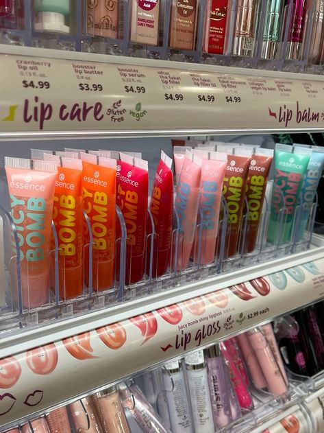 Juicy Bomb, Essence Makeup, Lip Balm Collection, Sephora Skin Care, Vegan Lip Balm, Lip Gloss Collection, Diy Body Care, Essence Cosmetics, Pretty Skin Care