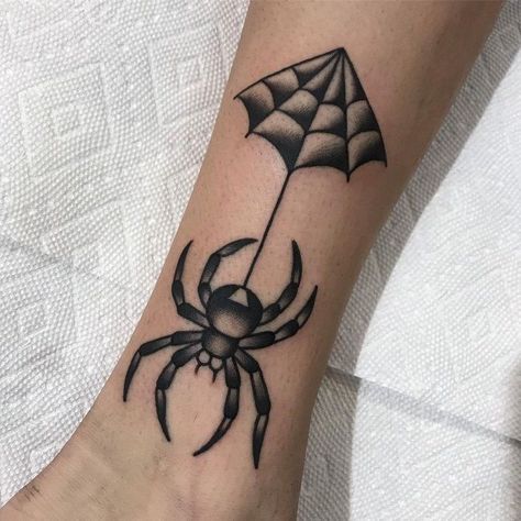 American Trad Spider Web, Spider Tattoo American Traditional, Traditional Spider Tattoo Flash, Old School Spider Web Tattoo, B&w Traditional Tattoos, Traditional Web Tattoo, Web Traditional Tattoo, Spider Flash Tattoo, Dark American Traditional Tattoo