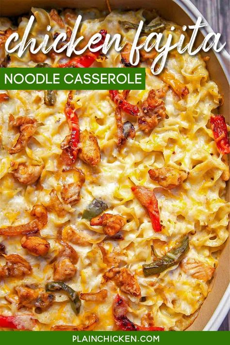 Chicken Fajita Noodle Casserole - chicken, fajita seasoning, bell peppers, onions, noodles, sour cream, cream of chicken soup and cheese. Seriously delicious! Can make ahead of time and refrigerate or freeze for later. Makes a lot - can split between 2 pans and freeze one for later. Everyone loves this casserole! #casserole #mexican #chicken #freezermeal Fajita Casserole Keto, Pasta Sour Cream, Chicken Fajita Seasoning, Casserole Mexican, Fajita Casserole, Casserole Keto, Chicken Fajita Casserole, Casserole Chicken, Mexican Recipe