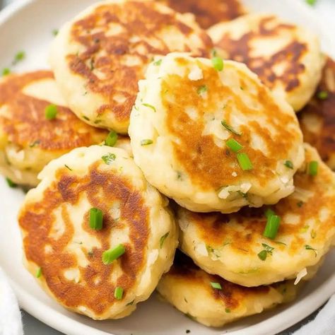 Mashed Potato Pancakes Recipe, Leftover Mashed Potato Pancakes, Parmesan Potato Wedges, Mashed Potato Pancakes, Mashed Potato Cakes, Potatoe Pancake Recipe, Leftover Potatoes, Homemade Mashed Potatoes, Pork Salad