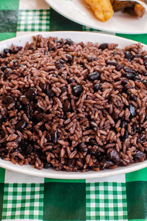 Cuban Black Rice Recipe, Spanish Rice And Beans Recipe Authentic, Congris Cubano Recipe Instant Pot, Cuban Black Beans And Rice Authentic, Thursday Food Ideas, Cuban Moro Rice Recipe, Traditional Cuban Recipes, Best Cuban Recipes, Congri Recipe Cuban Rice