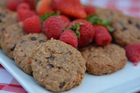 Engine 2 Recipes, Raw Cookies, Good Cookies, Raw Cookie Dough, Plant Based Desserts, Wfpb Recipes, Plant Based Diet Recipes, Healthy Vegan Snacks, Plant Strong