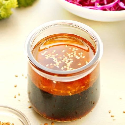 Sesame Dressing Recipe, Asian Sesame Dressing, Easy Dressing Recipe, Sesame Salad Dressing, Ginger Asian, Asian Salad Dressing, Asian Dressing, Japanese Ginger, Toasted Sesame Oil