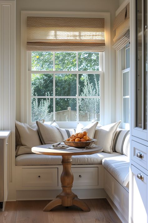 40+ Farmhouse Breakfast Nook Ideas for Cozy Mornings Farmhouse Breakfast Nook, Seating In Kitchen, Farmhouse Breakfast, Breakfast Nook Ideas, Kitchen Breakfast Nooks, Nook Ideas, Morning Room, Perfect Morning, Cozy Mornings