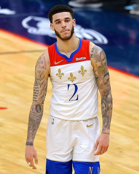 Hot Basketball Players, Bieber Tattoos, Forearm Tats, Cross Tattoo Neck, Justin Bieber Tattoos, Ball Brothers, Melo Ball, Tattoo Mafia, One Man Army