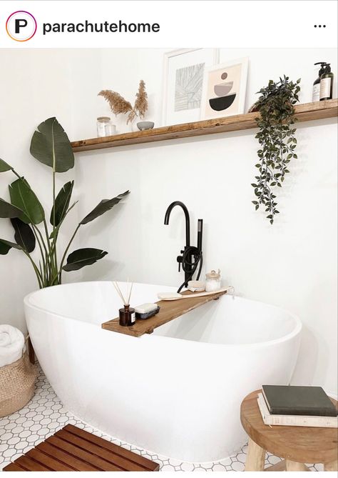 Bathroom Shelves Over Tub, Long Floating Shelf, Long Floating Shelves, Bathroom Shelf Decor, Bathtub Decor, Floating Shelves Bathroom, Aesthetic Bathroom, Bathroom Plants, Bathroom Design Decor