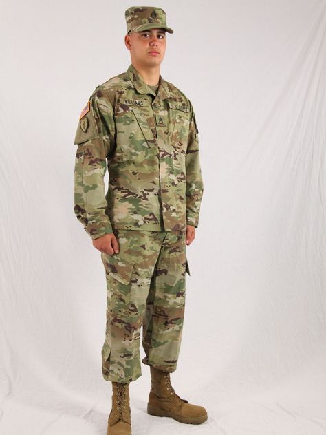 A view of the Army Combat Uniform using the new Operational Air Force Uniforms, Us Army Infantry, Army Outfit, Us Army Uniforms, Army Combat Uniform, Military Dress Uniform, Army Dress, Camouflage Uniform, Army Clothes