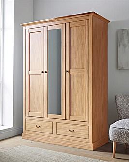 Wooden Almirah Design Bedrooms, Classic Panelling, Wooden Fort, Wooden Cupboard Design, Almirah Design, Wooden Wardrobe Design, Solid Wood Wardrobes, Almirah Designs, Bedroom Wardrobe Design