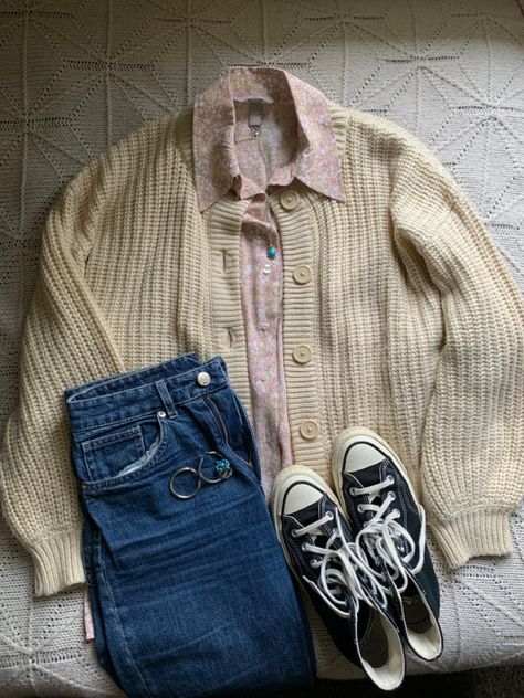 Cute Cardigan Outfits Aesthetic, Downtown Outfits, 90s Outfit, Future Outfit, Outfit Inspo Fall, Cute Everyday Outfits, Fall Winter Outfits, Everyday Outfits, Aesthetic Clothes