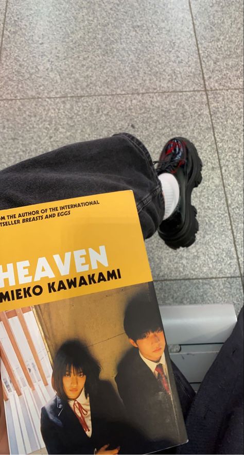 Heaven Meiko Aesthetic, Meiko Kawakami Heaven, Heaven Book, Aesthetic Books, Top Books To Read, Top Books, Book List, Girl Reading, Film Books