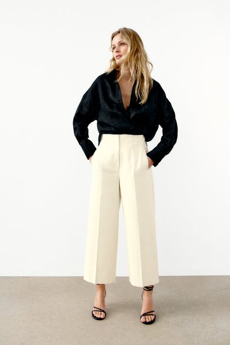 High Waisted Culottes, Modern Fit Suit, Oversized Wool Coat, Satin Trousers, Striped Wide Leg Pants, High Street Fashion, Special Clothes, Womens Business Casual, Flowy Pants