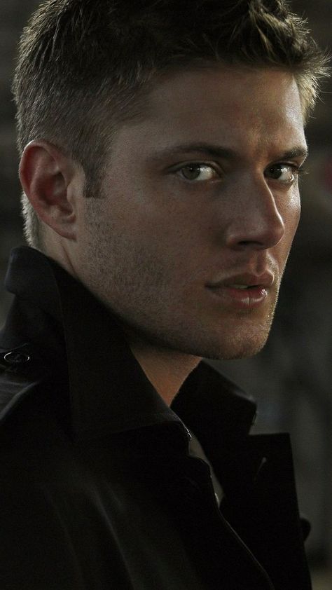 Dean Winchester Hot, Supernatural Bloopers, Daneel Ackles, Supernatural Tattoo, Supernatural Imagines, Jensen Ackles Supernatural, Supernatural Wallpaper, Supernatural Dean Winchester, Supernatural Quotes