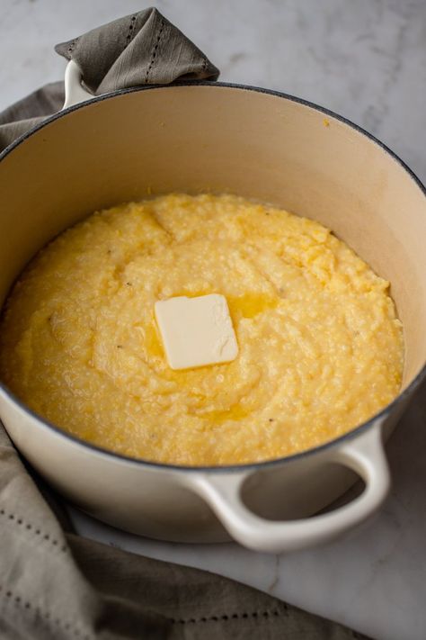 Stone Ground Grits Recipe, Grits Recipe Breakfast, Homemade Grits, Yellow Grits, Cornmeal Recipes, Stone Ground Grits, How To Cook Grits, Corn Grits, Creamy Grits