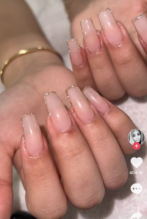 Coffin Shape Nails Designs Classy, Nokti Za 2023 Leto, White French Tip With Gold Design, Nude Nails With Glitter Tips, Glitter Outline Nails, Gold Nails Square, Nude Nails With Glitter, Square Gel Nails, Neutral Nails Acrylic