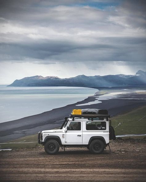 Land Rover Defender 90 Defender Camper, Jimny Suzuki, Land Rover Defender 90, Defender 90, Land Rover Series, Offroad Trucks, Honda Pilot, Land Rover Discovery, My Dream Car