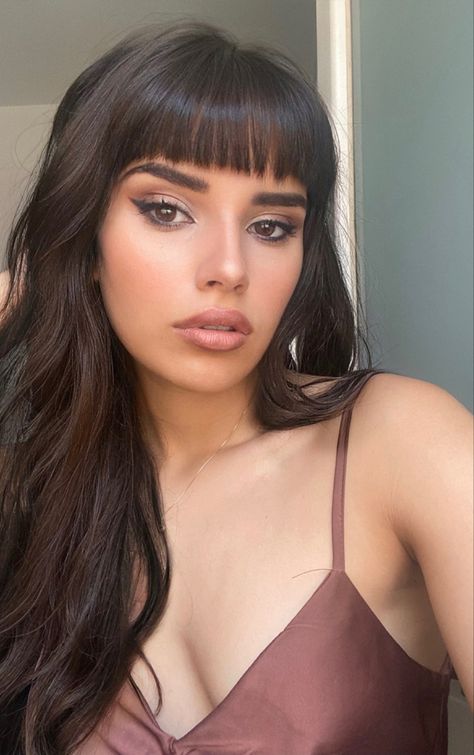 Waves With Curtain Bangs, Black Hair Fringe, Bangs Haircut Ideas, Haircut 2025, Flattering Bangs, Black Hair Bangs, Trendy Bangs, Haircut Ideas Trendy, Black Cherry Hair