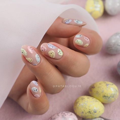 50+ Easter Nails Perfect for your Spring Mani! - The Pink Brunette Easter Nails Design Spring, Easter Nail Ideas, Easter Nails Easy, Easter Nail Art Designs, Neon Nail Designs, Cute Summer Nail Designs, April Nails, Easter Nail, Bunny Nails