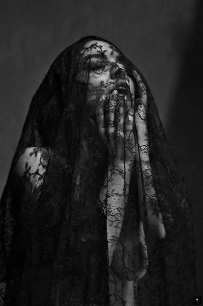 Dark Emotional Photoshoot, Dark Bride Aesthetic, Greif In Photography, Gothic Photoshoot Ideas Dark Beauty, Goth Portrait Photography, Alternative Fashion Photography, Masked Photoshoot, Black Lace Aesthetic, Dark Beauty Aesthetic